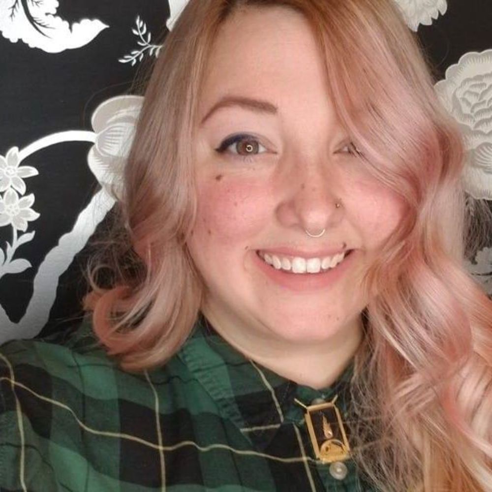 Meet your Posher, Lyndy